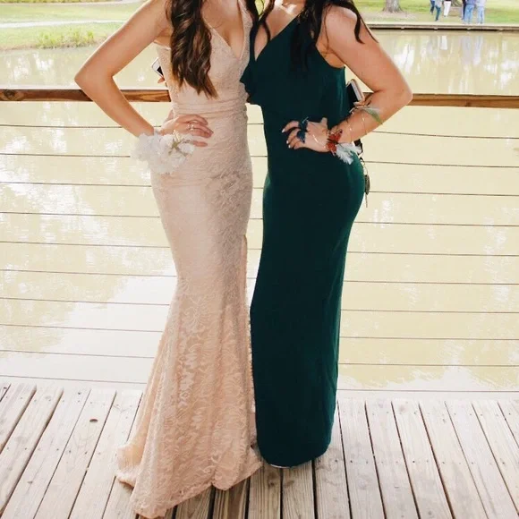 Windsor Dresses | Windsor Lace Formal Prom Dress W/ Slit | Color: Cream | Size: S | Kristenpino's Closet